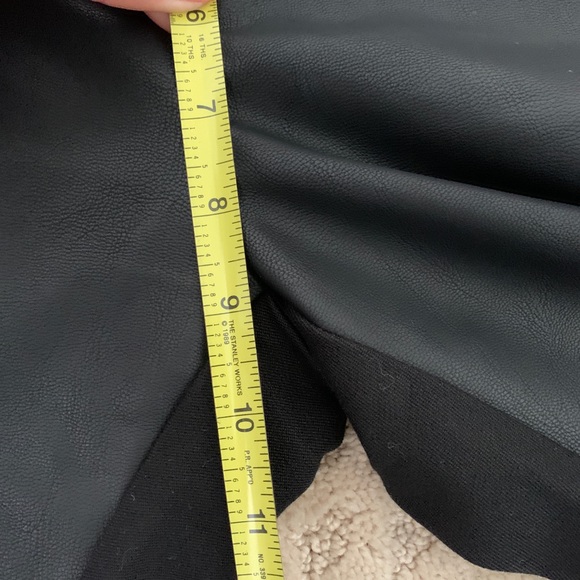 Banana republic Sloan pants with leather - Picture 2 of 3